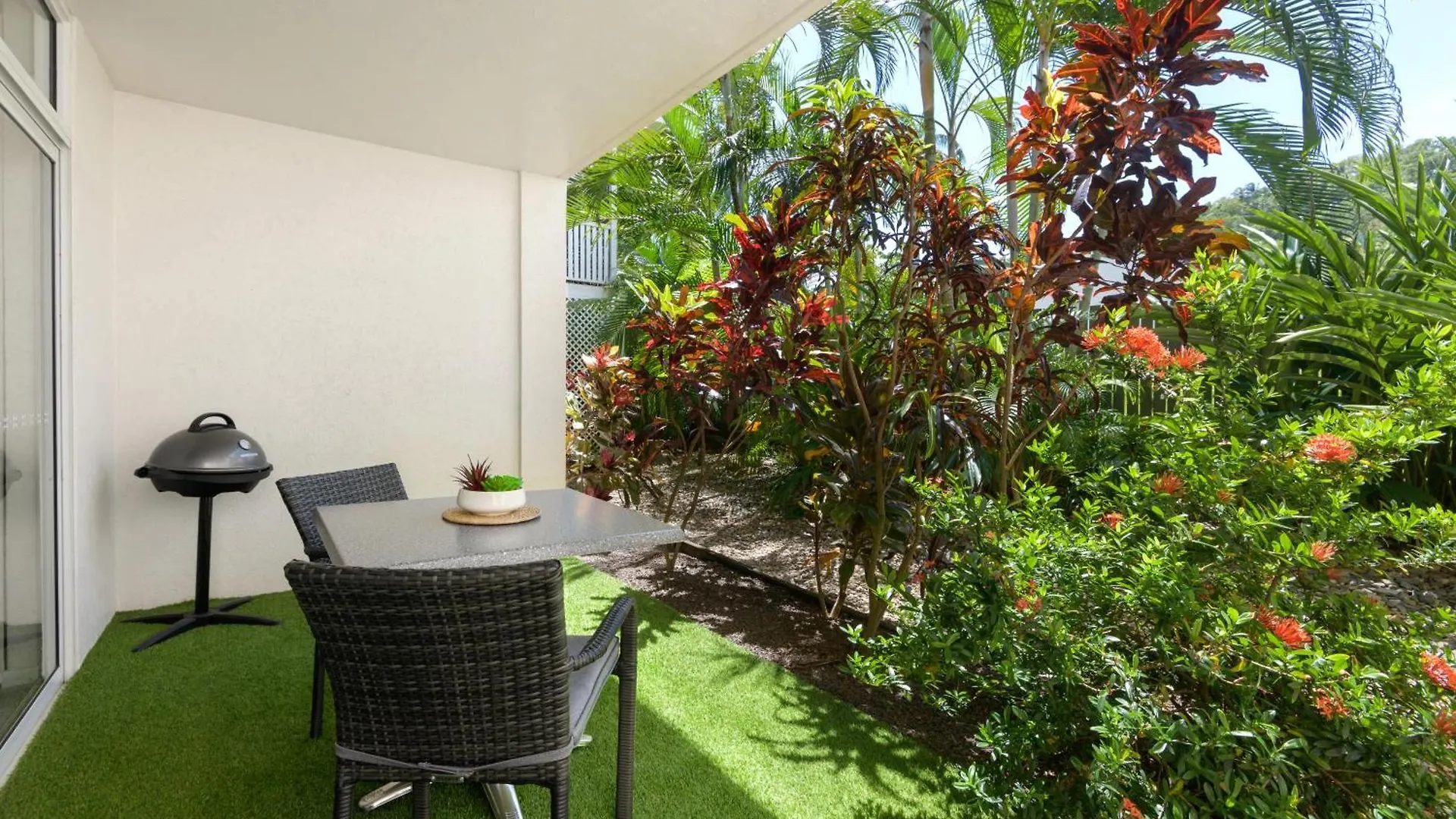 דירה פורט דוגלאס 1 Bedroom @ Palm Villas #3